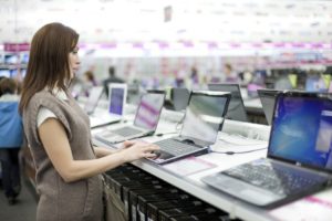 laptop-shopping-1050x700