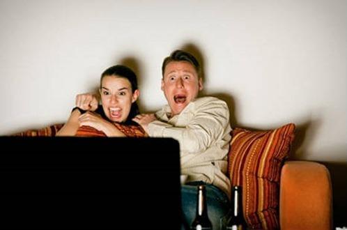 gente-viendo-una-peli-1